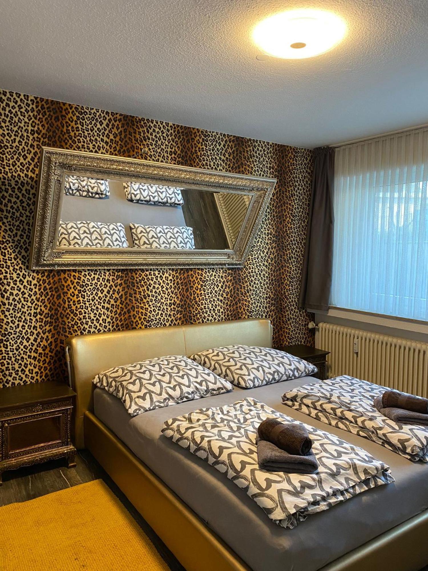 Apartment Dusseldorf-South - Self Check-In Екстер'єр фото